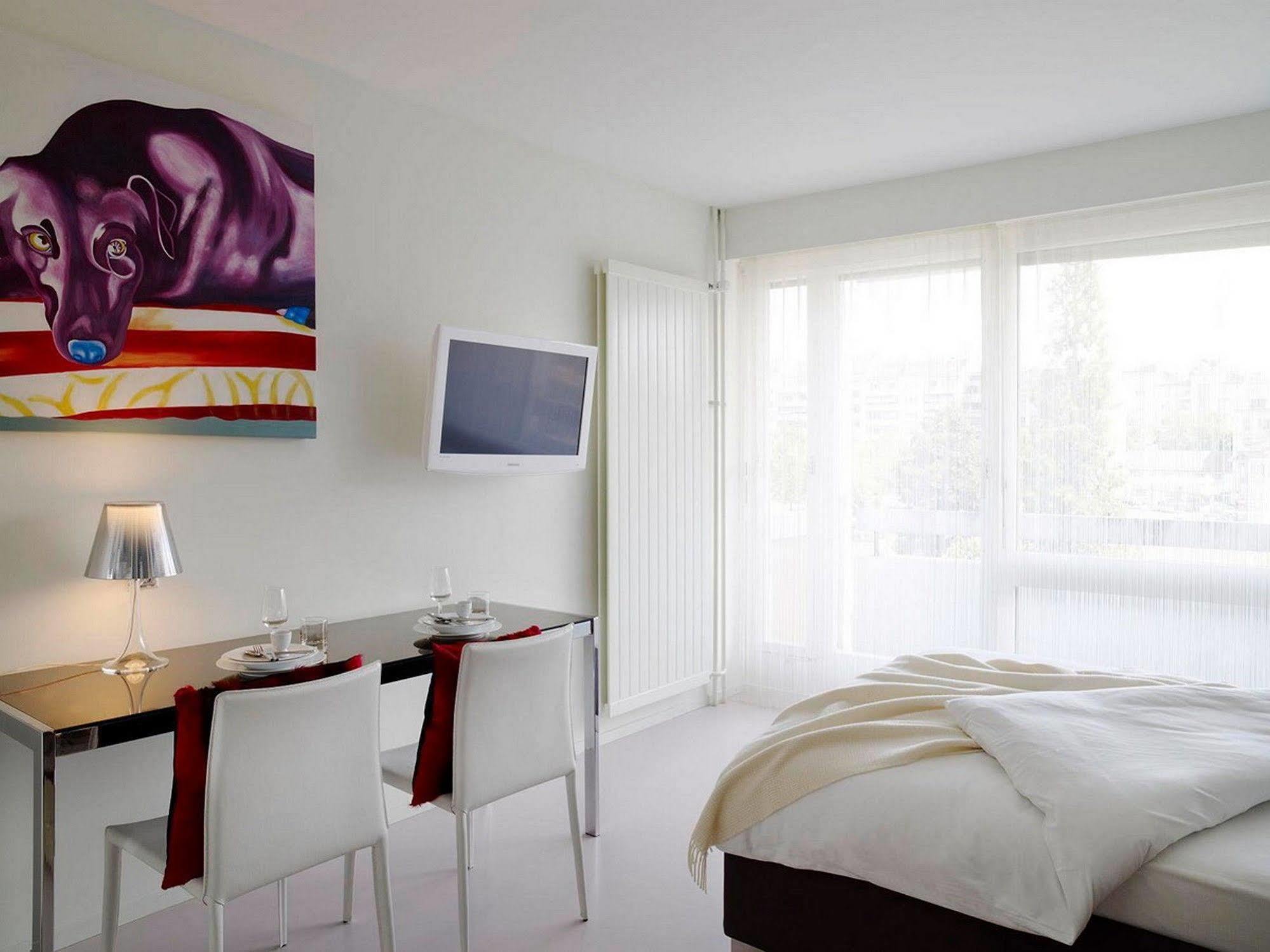 Visionapartments Rue Caroline - Contactless Check-In Лозанна Екстер'єр фото